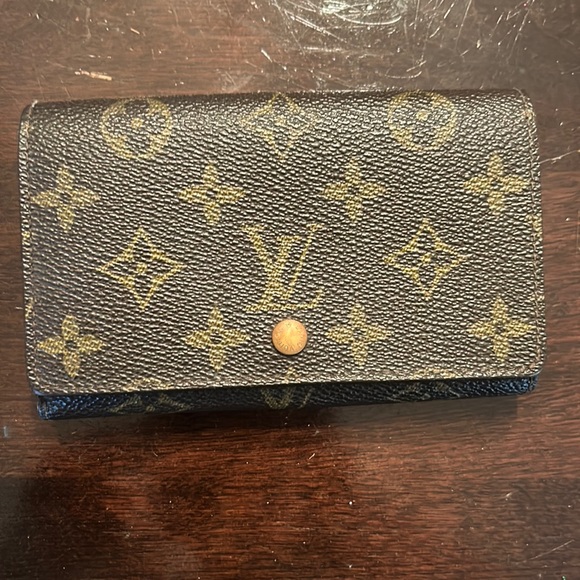 Louis Vuitton Handbags - Louis Vuitton Monogram Wallet Authentic vintage